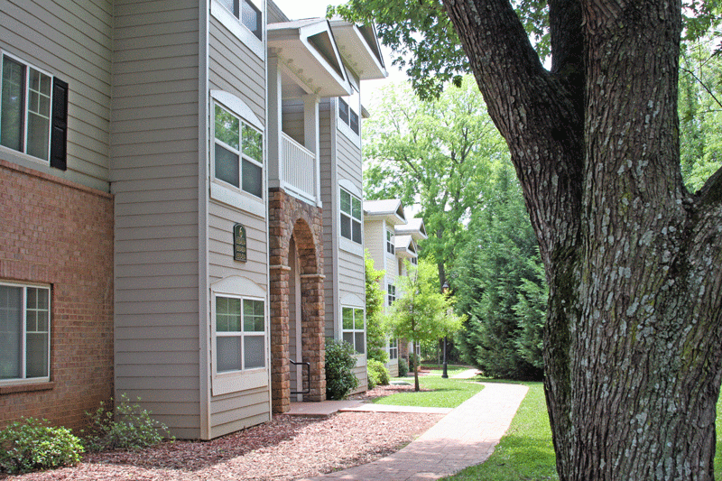 Tuscany Village Apartments | 600 Northern Ave, Clarkston, GA 30021, USA | Phone: (404) 585-4424