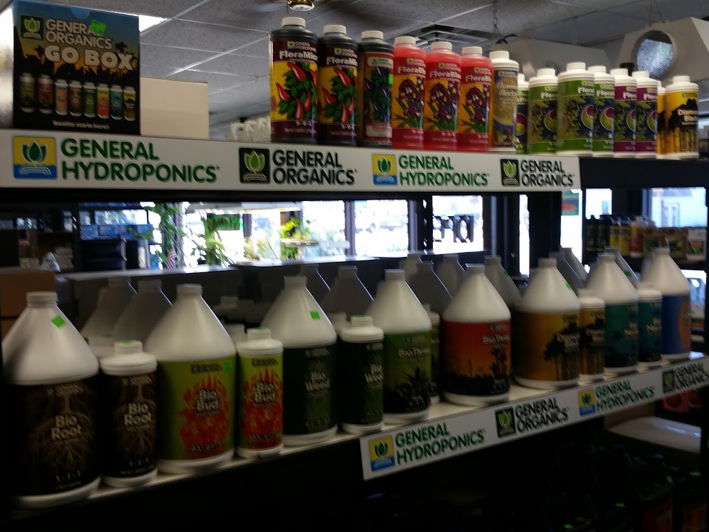 Indoor Garden Superstore | 2570 Dixie Hwy, Waterford Twp, MI 48328, USA | Phone: (248) 673-2200