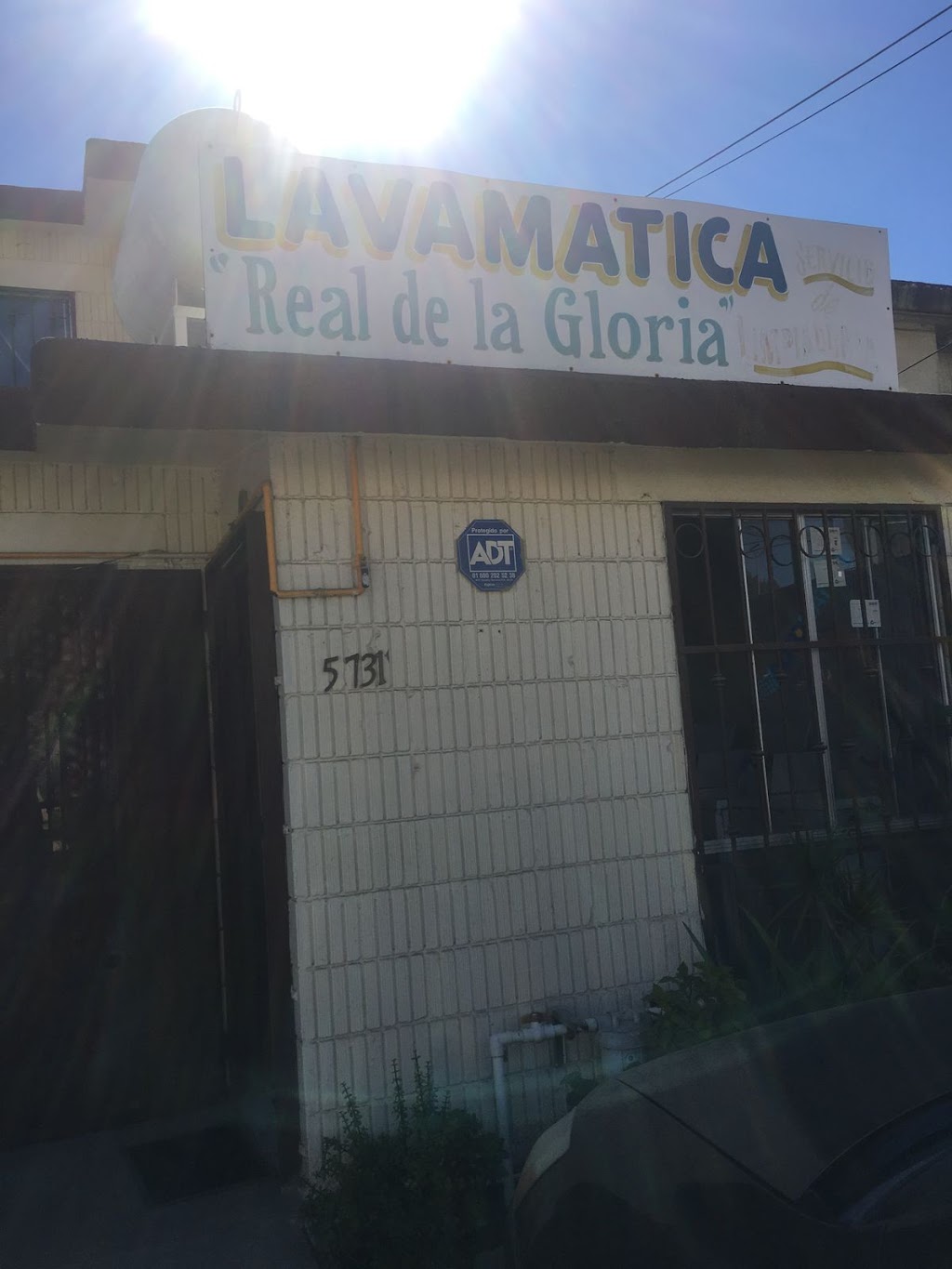 Lavamatica real de la gloria | Real de la Gloria 5731, Real De San Antonio, 22666 Portico de San Antonio, B.C., Mexico | Phone: 664 230 5539