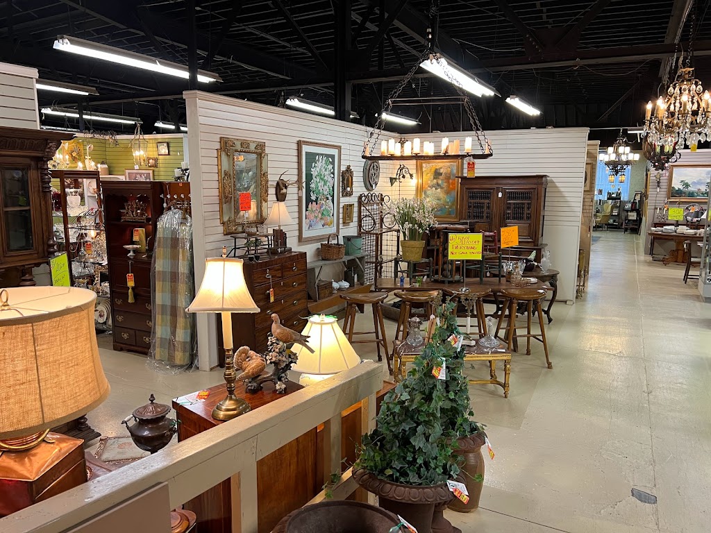 Hanna Antiques Mall | 2424 7th Ave S, Birmingham, AL 35233, USA | Phone: (205) 323-6036