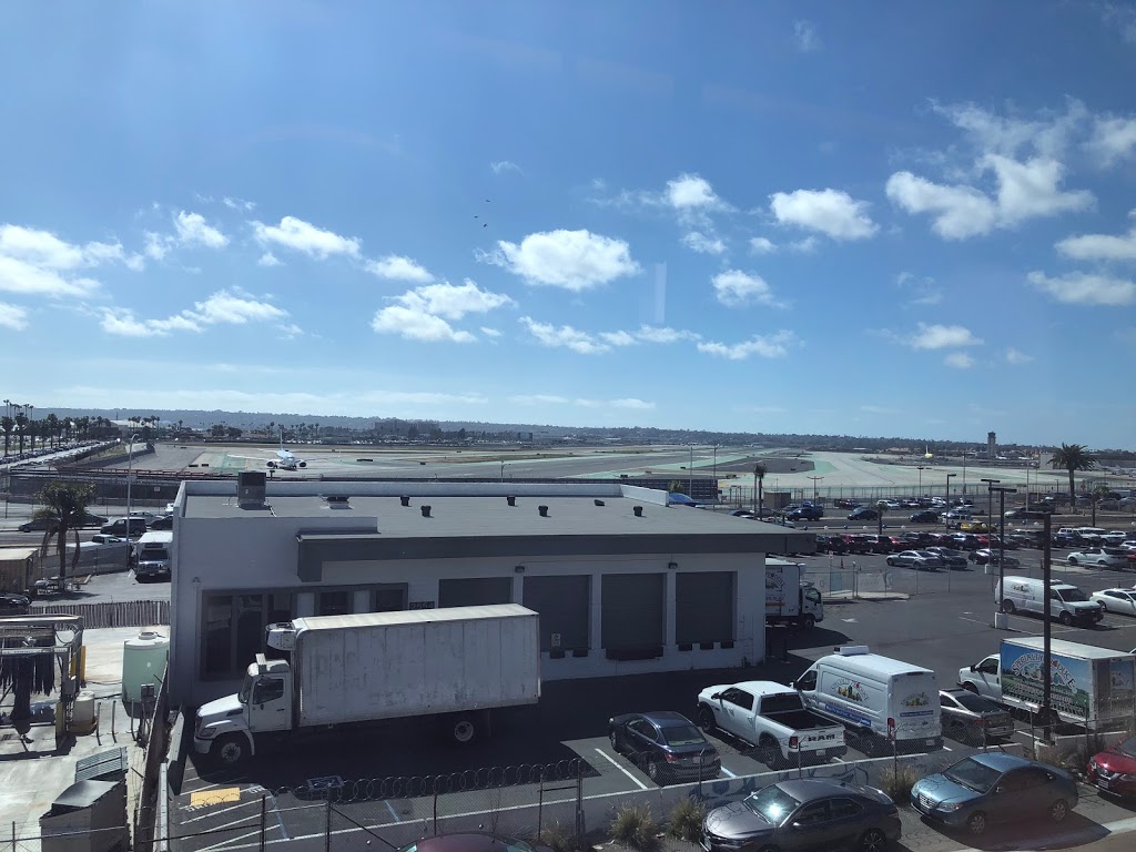 Laurel Airport Parking | 1025 W Laurel St, San Diego, CA 92101, USA | Phone: (619) 233-0412