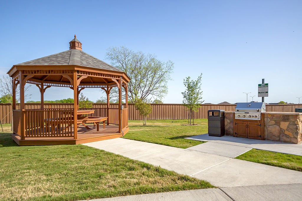 Mansions at Timberland Apartments | 11401 N Riverside Dr, Fort Worth, TX 76244, USA | Phone: (817) 330-6776
