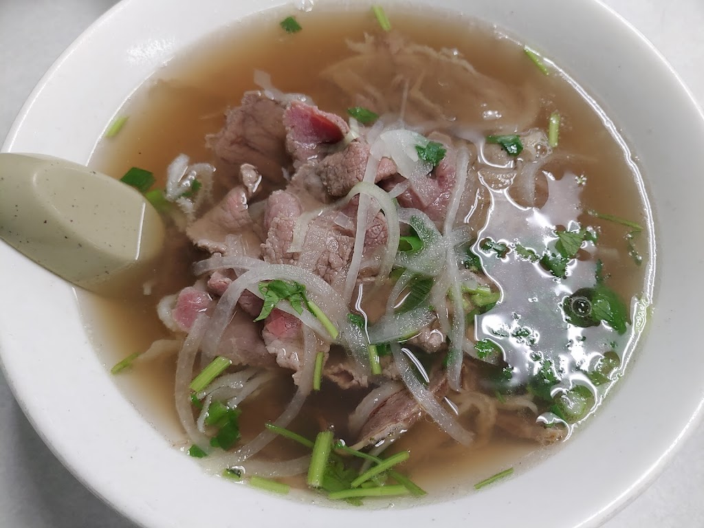 New Phở Saigon | Noodle & Grill Restaurant | 1770 Clear Lake Ave, Milpitas, CA 95035, USA | Phone: (408) 262-1688