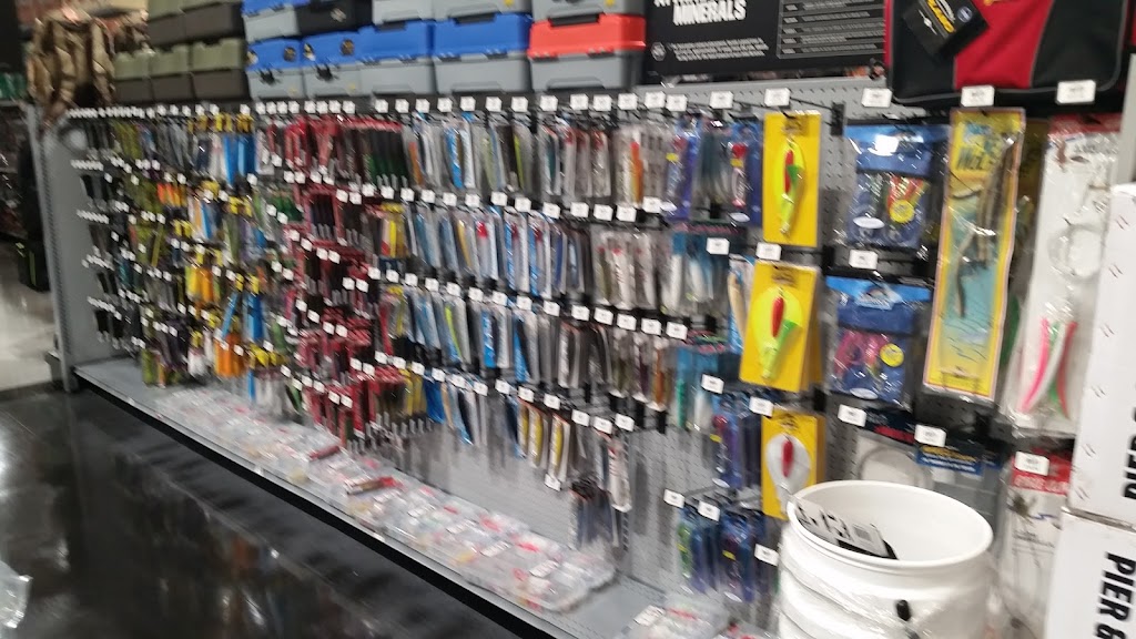 DICKS Sporting Goods | 1188 Sunrise Mall, Massapequa, NY 11758, USA | Phone: (516) 710-7088