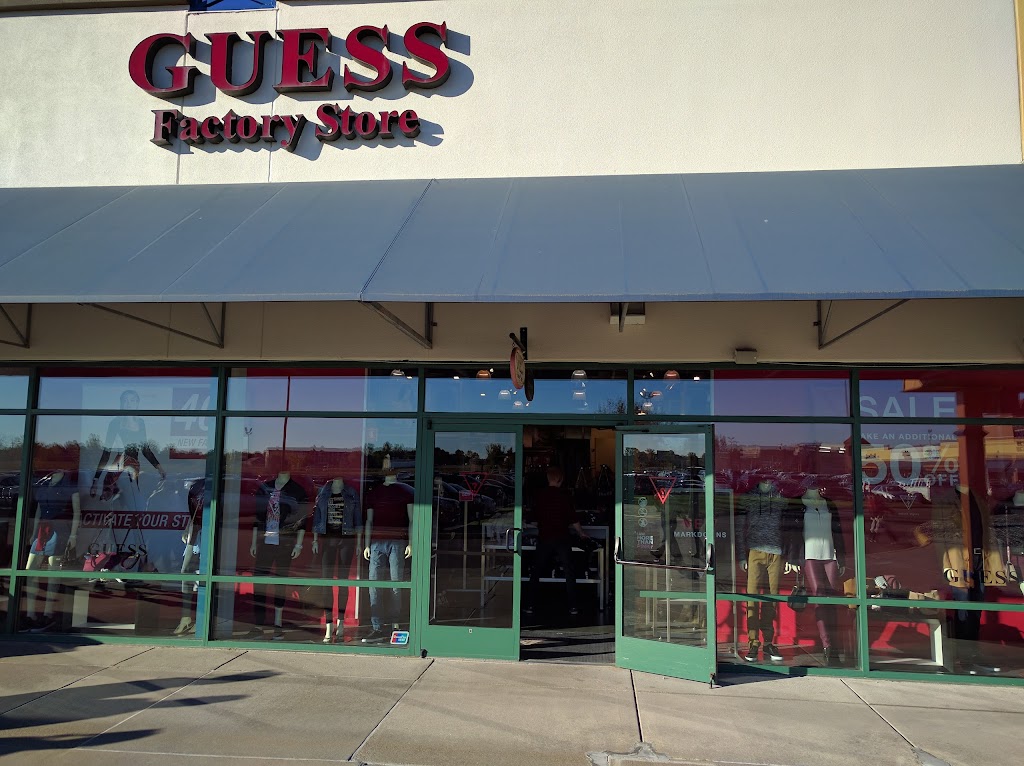 GUESS Factory | 6415 Labeaux Ave NE Suite B210, Albertville, MN 55301 | Phone: (763) 497-6727