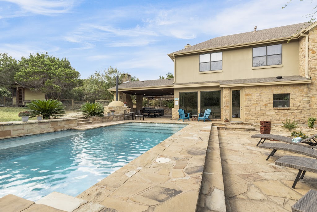 Dripping Springs Rentals | 187 Happy Cow Ln, Dripping Springs, TX 78620, USA | Phone: (512) 214-0707