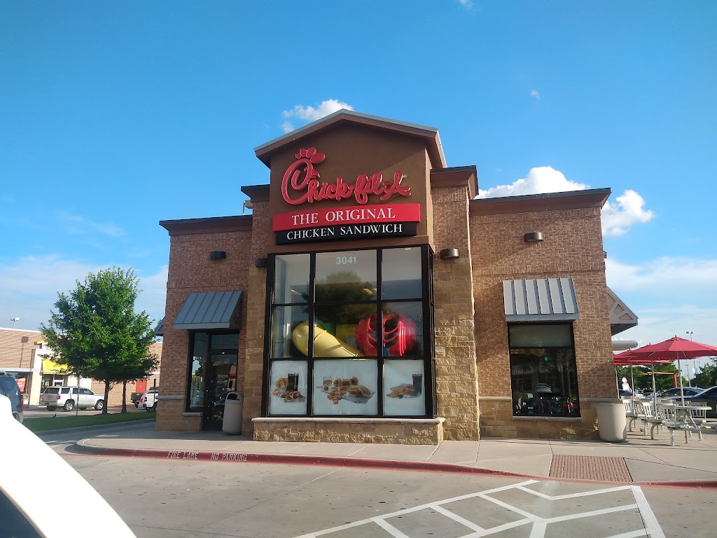 Chick-fil-A | 3041 W Camp Wisdom Rd, Grand Prairie, TX 75052 | Phone: (817) 652-0804