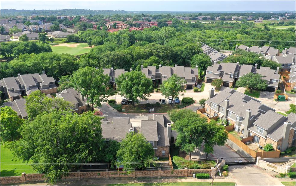 Waterchase Gardens Townhomes | 8750 Winding Ln, Fort Worth, TX 76120, USA | Phone: (469) 358-0267