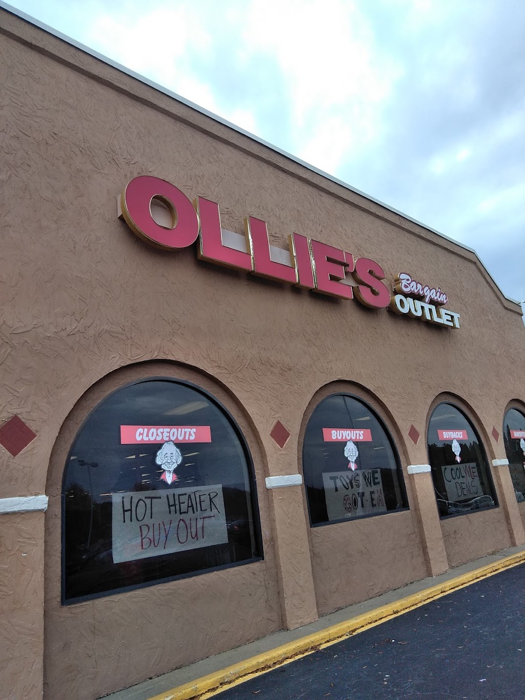 Ollies Bargain Outlet | 3823 Guess Rd, Durham, NC 27705, USA | Phone: (919) 477-2122