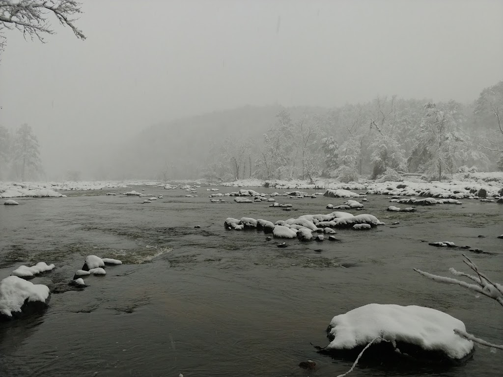 Haw River Canoe Launch (Lower Haw put-in, Middle Haw take-out) | River Access Rd, Pittsboro, NC 27312, USA | Phone: (919) 362-0586