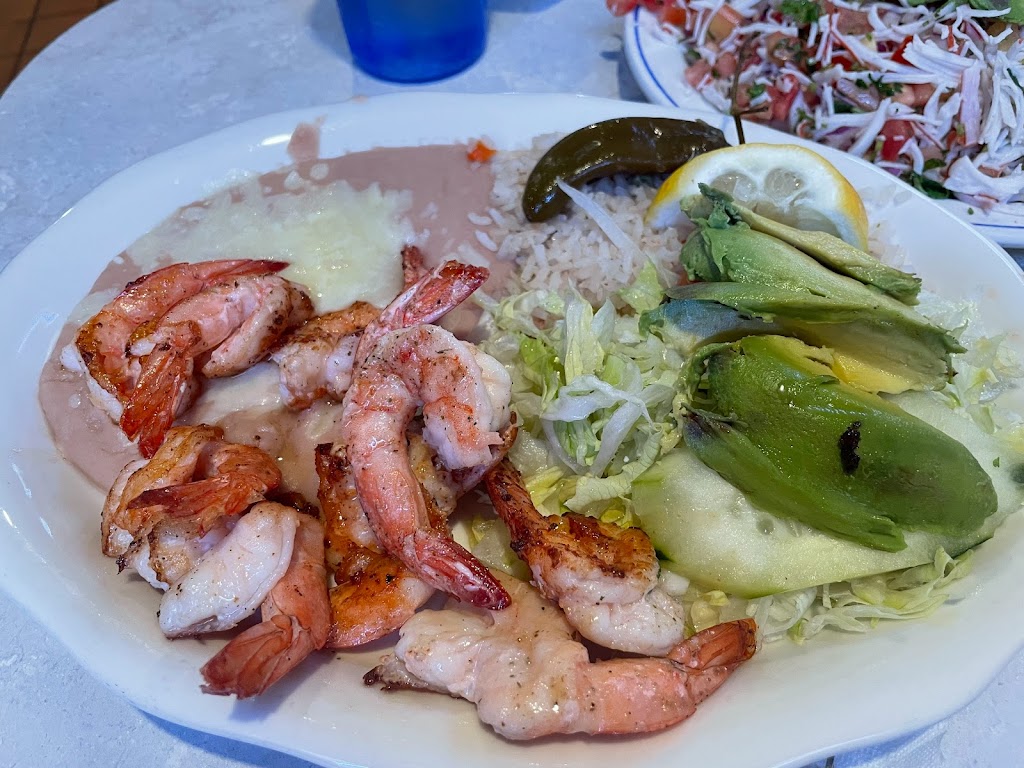 Mariscos El Puerto Escondido - Inglewood 1 | 915 W Arbor Vitae St, Inglewood, CA 90301, USA | Phone: (310) 670-1014