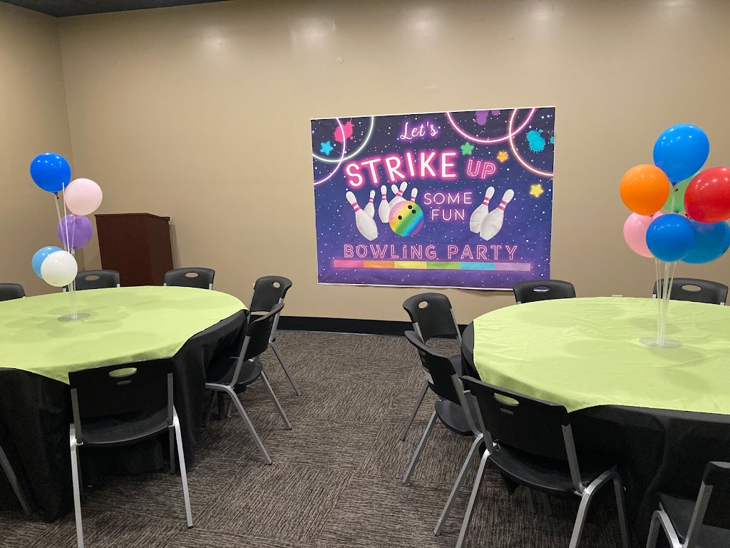 Star Lanes at the Harbor | 311 Buckeye Blvd, Port Clinton, OH 43452, USA | Phone: (419) 734-1001