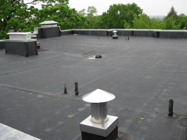 Efferins Roofing Maintence | 3122 Elroy Ave, Pittsburgh, PA 15227, USA | Phone: (412) 882-2306