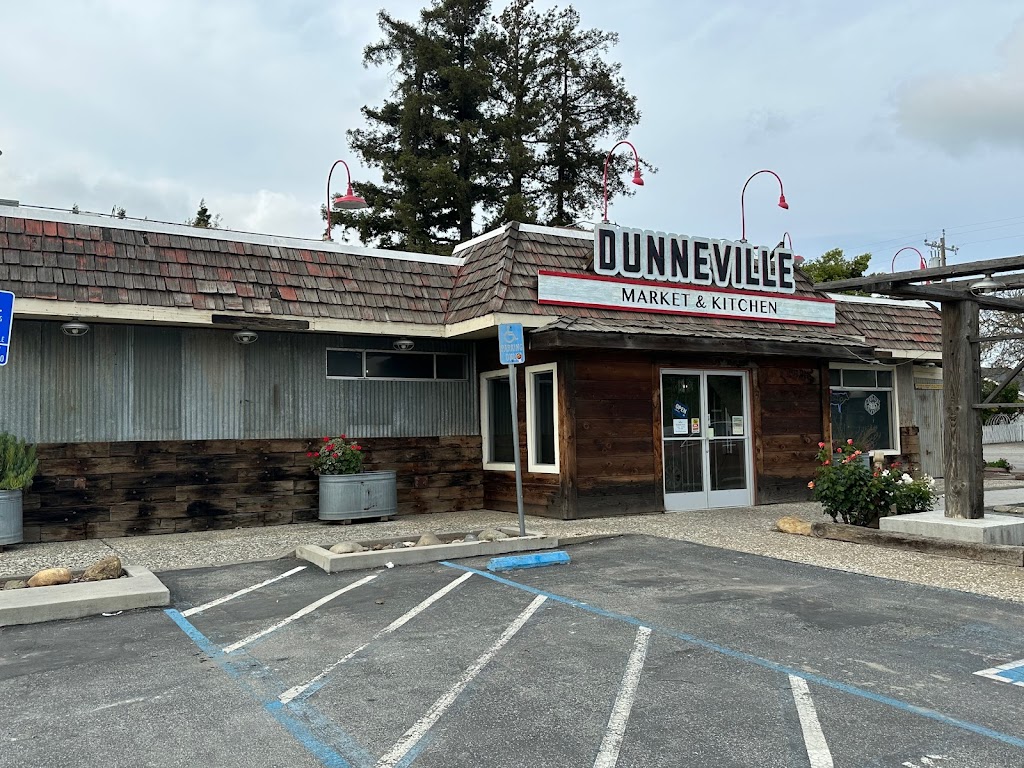 Dunneville Market & Kitchen | 5970 San Felipe Rd, Hollister, CA 95023, USA | Phone: (831) 637-9191