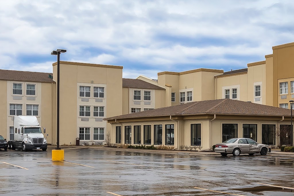 Comfort Inn & Suites Allen Park - Dearborn | 3600 Enterprise Dr, Allen Park, MI 48101, USA | Phone: (313) 323-3500