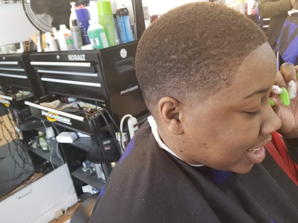 Goldmine barbershop | 20009 Harvard Ave, Warrensville Heights, OH 44122, USA | Phone: (216) 205-4571