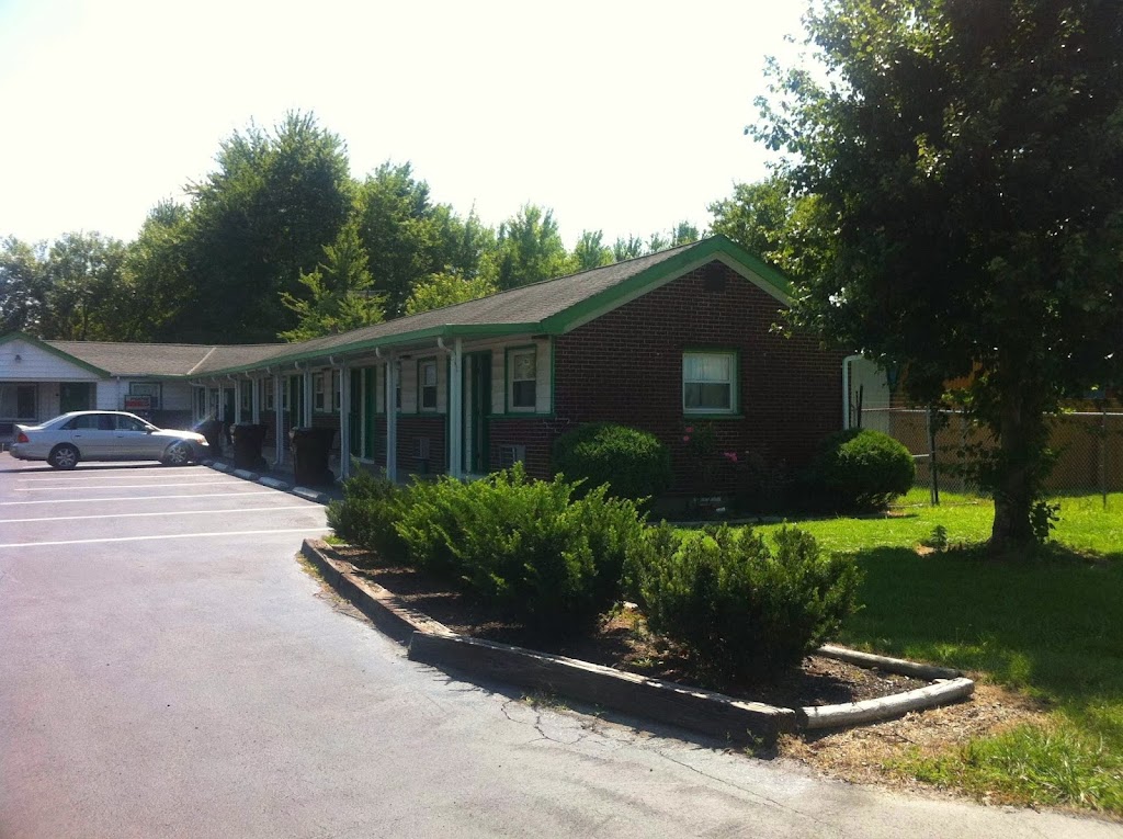 Green Crest Motel | 741 S High St, Mt Orab, OH 45154, USA | Phone: (937) 444-4115