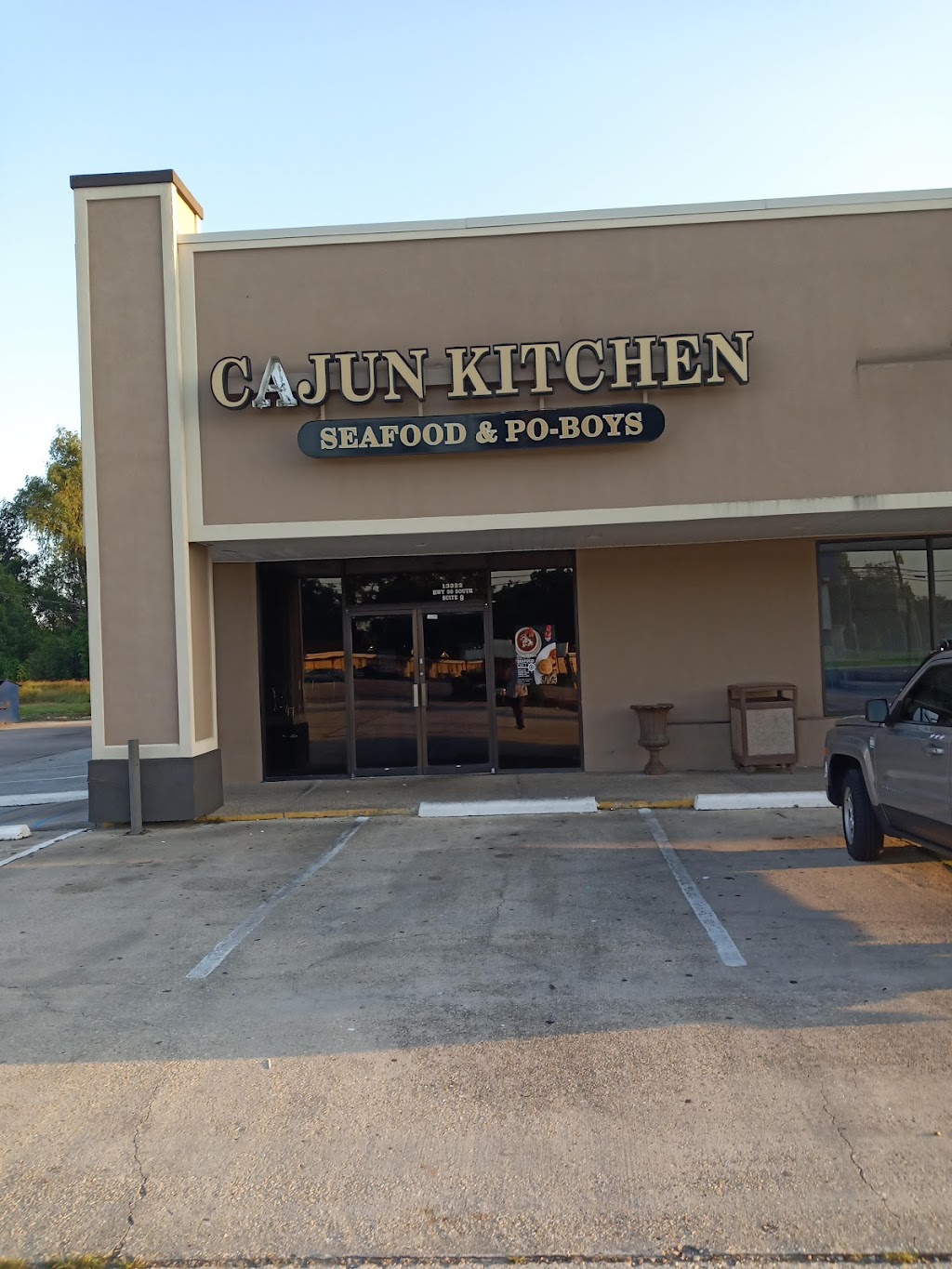 Cajun Kitchen Seafood & Poboys | 13322 US-90, Boutte, LA 70039, USA | Phone: (985) 785-2405