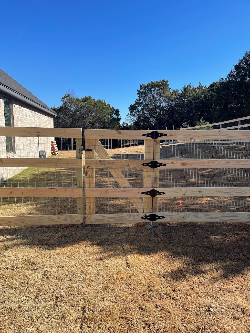 CMC Fence and Roof | 5555 Heatherglen Terrace, Fort Worth, TX 76179, USA | Phone: (817) 905-4924