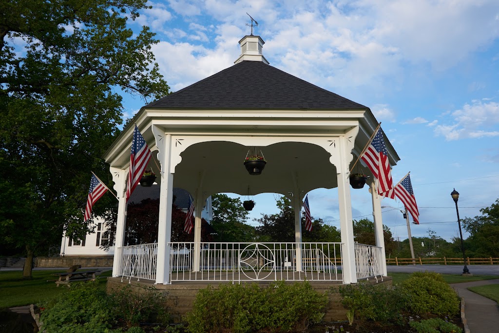 Cahoon Memorial Park West | Bay Village, OH 44140, USA | Phone: (440) 871-6755