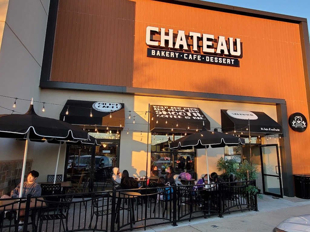 Chateau de Chantilly Cafe | 13974 Metrotech Dr, Chantilly, VA 20151, USA | Phone: (703) 817-2780