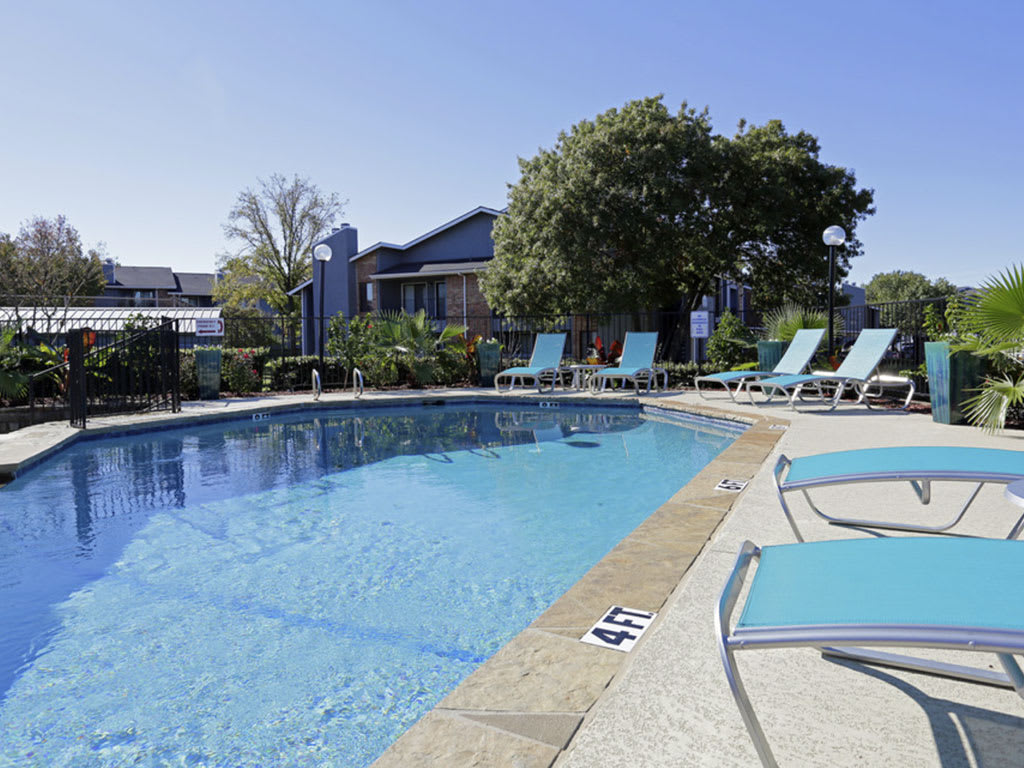 Water Ridge Apartments | 4600 W Pioneer Dr, Irving, TX 75061, USA | Phone: (833) 246-3144