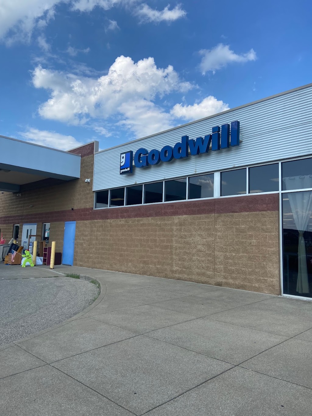 Goodwill | 450 Boone Station Rd, Shelbyville, KY 40065, USA | Phone: (502) 633-9055