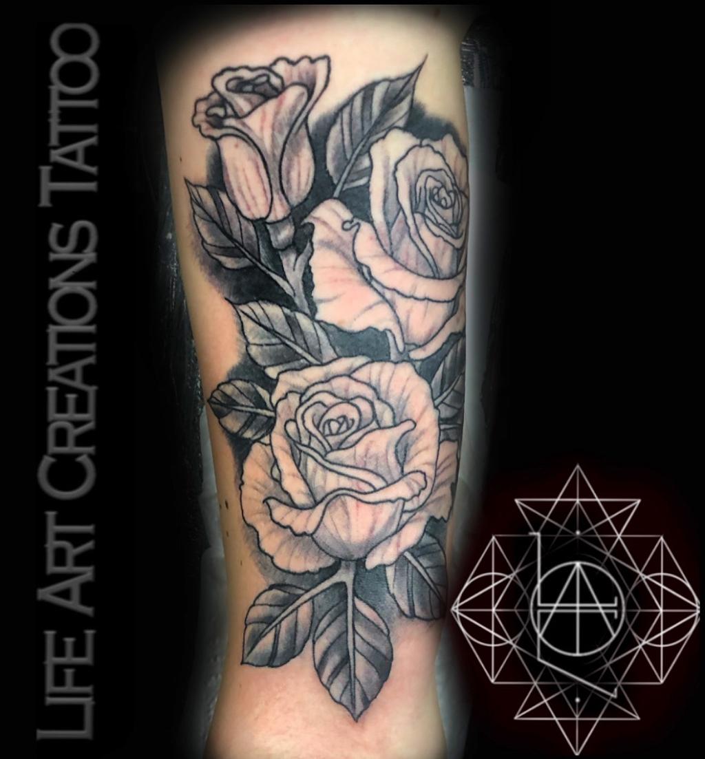 Life Art Creations Tattoo And Body piercing | 516 N Hoover St, Los Angeles, CA 90004 | Phone: (310) 433-9518