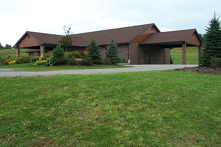 Donald R Crawford Funeral Home | 4222 National Pike, Farmington, PA 15437, USA | Phone: (724) 329-1418