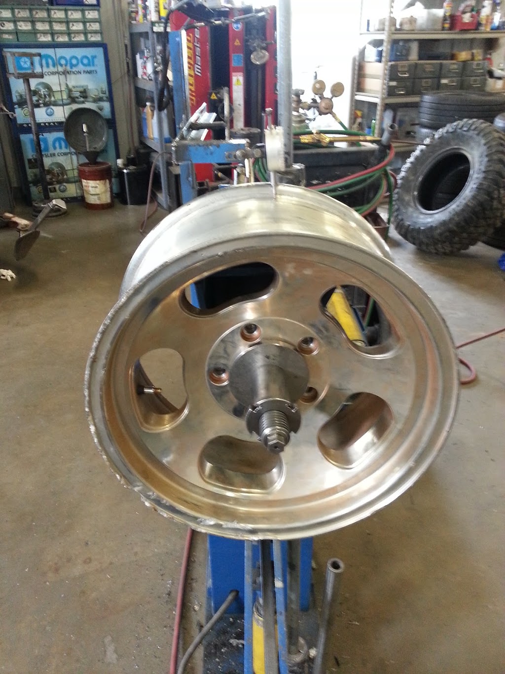 Twin City Wheel Repair | 2370 Leibel St, St Paul, MN 55110, USA | Phone: (651) 407-3636