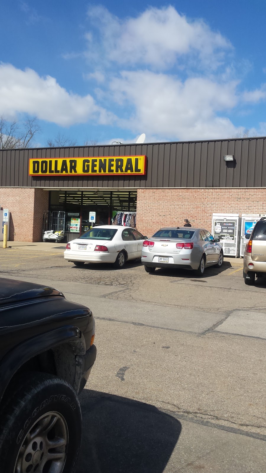 Dollar General | 316 Bank St, Lodi, OH 44254, USA | Phone: (330) 591-2416