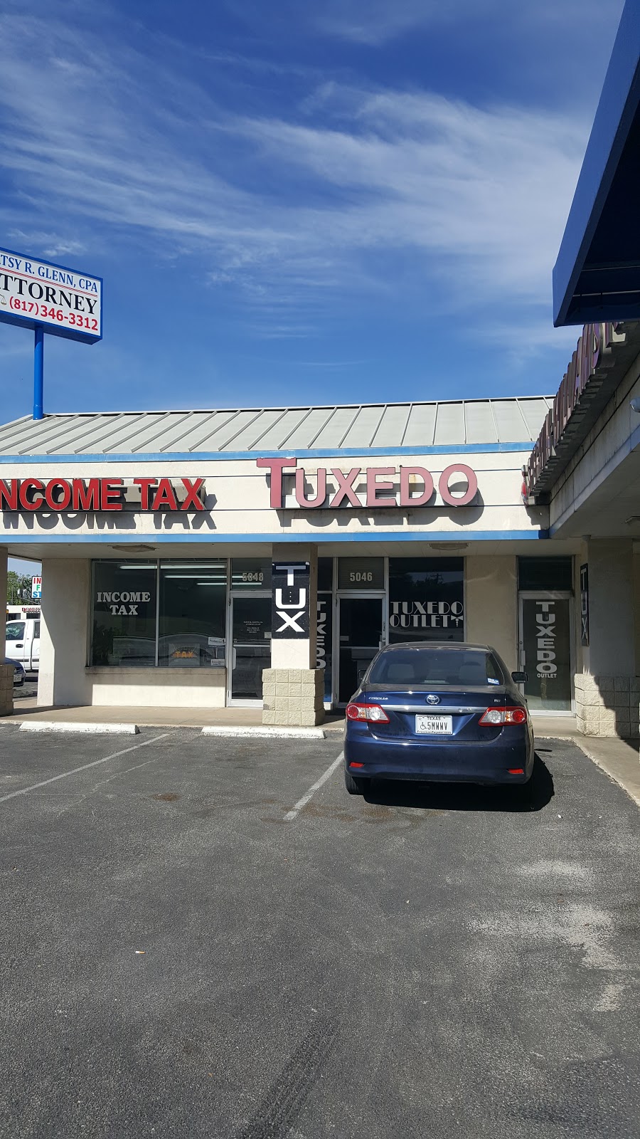 Tuxedo Outlet | 5046 Trail Lake Dr, Fort Worth, TX 76133, USA | Phone: (817) 263-5525