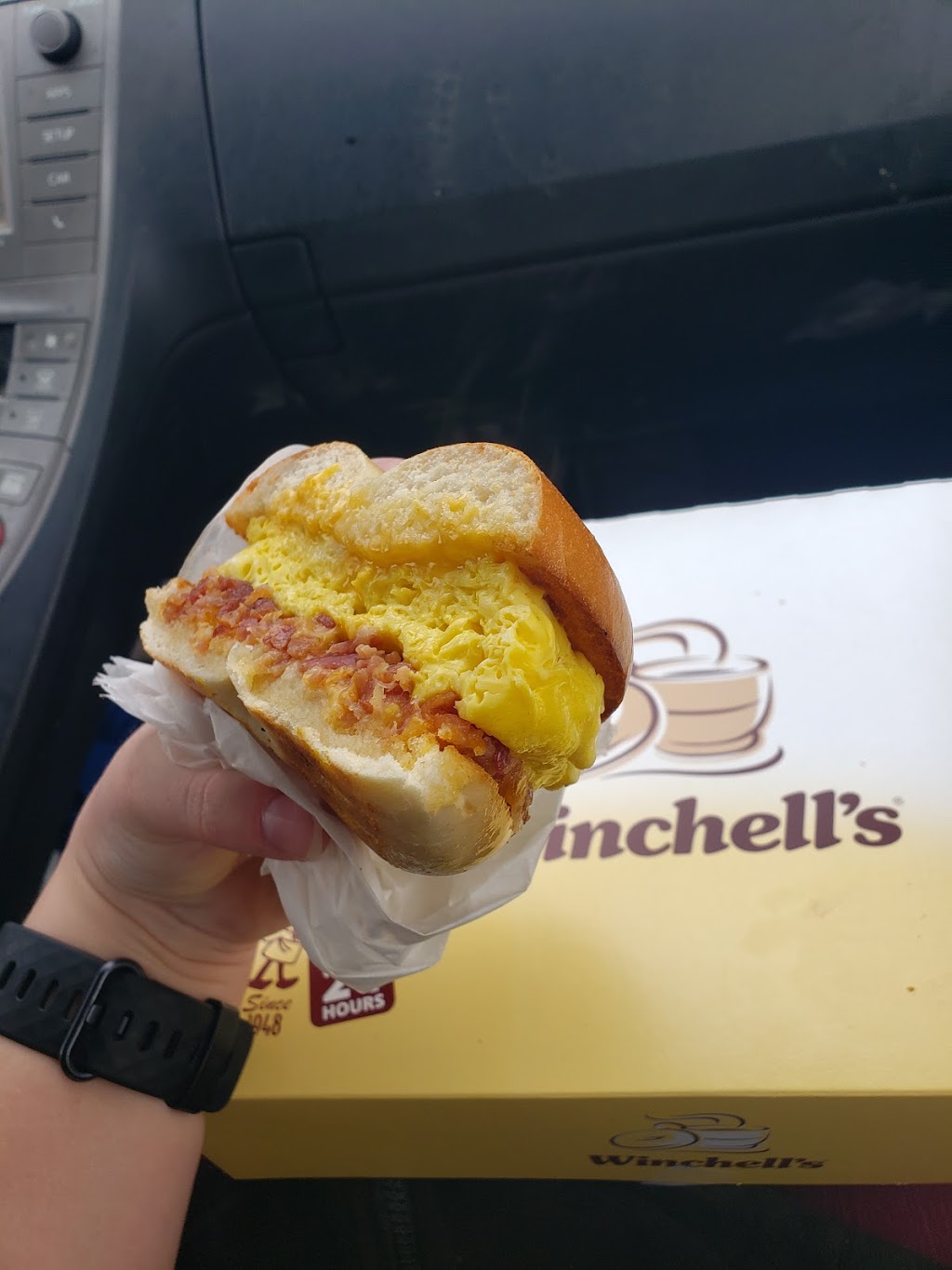 Winchells | 2905 S 120th St, Omaha, NE 68144, USA | Phone: (402) 334-5140