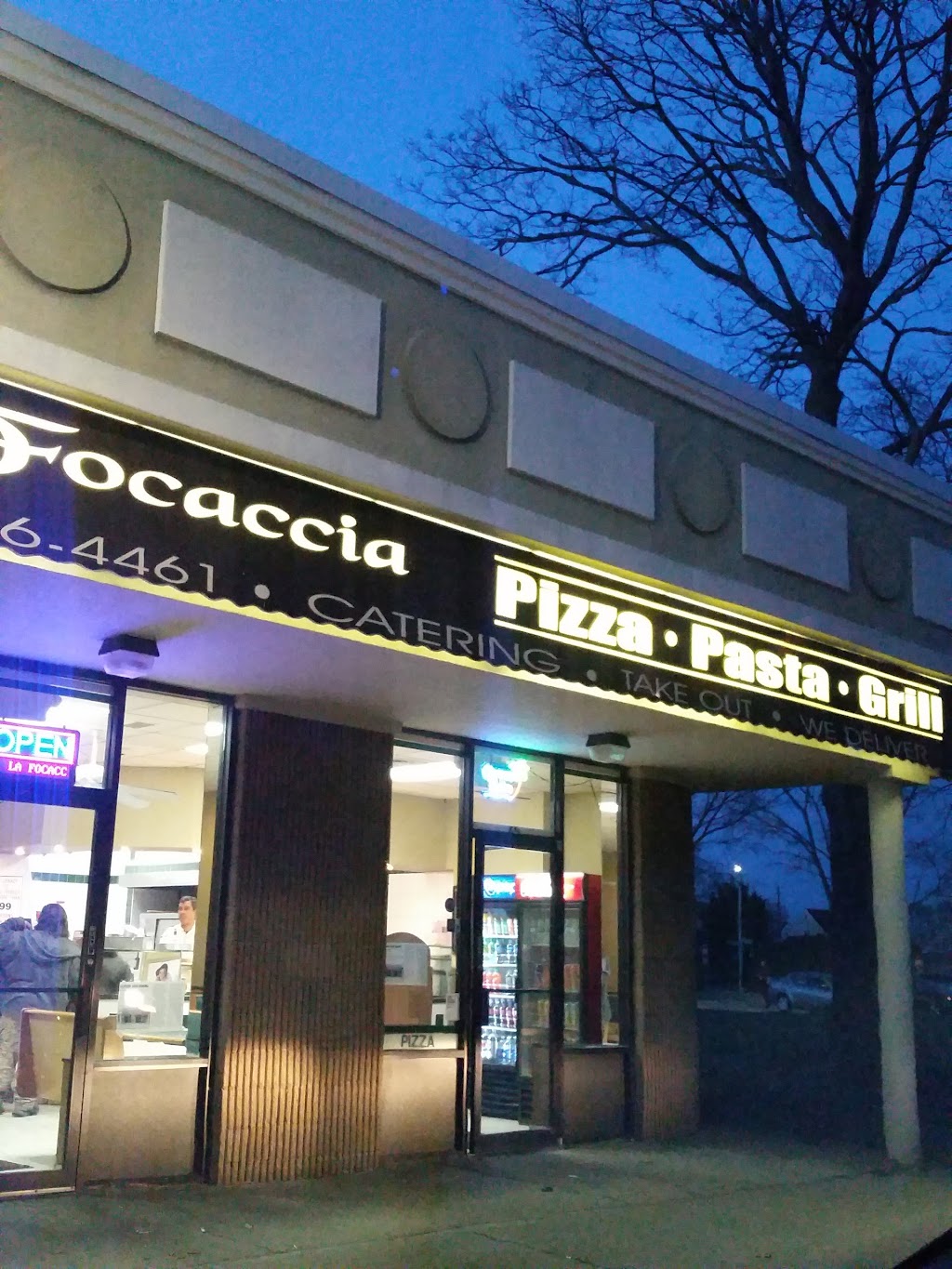 La Focaccia Lounge | 70 E Village Green, Levittown, NY 11756, USA | Phone: (516) 796-4461