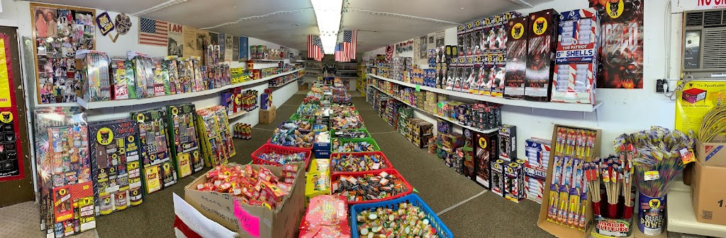 Duplessis Fireworks | 11160 Airline Hwy, Gonzales, LA 70737, USA | Phone: (225) 644-6572