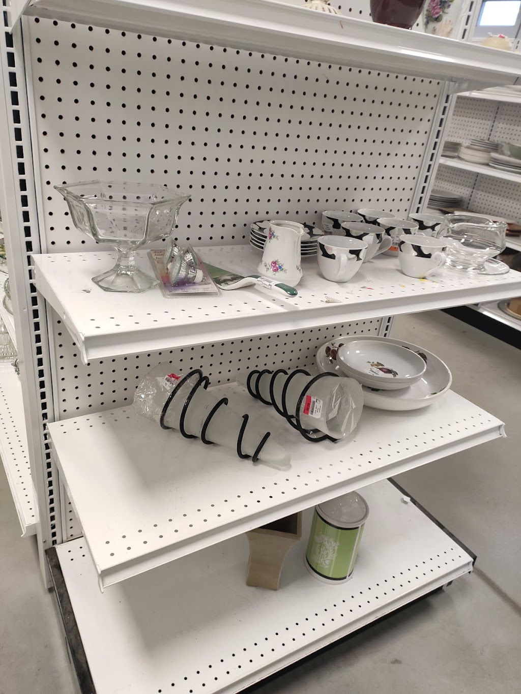 Goodwill Community Store & Donation Centre | 11145 Tecumseh Rd E, Windsor, ON N8R 1B1, Canada | Phone: (519) 956-2610