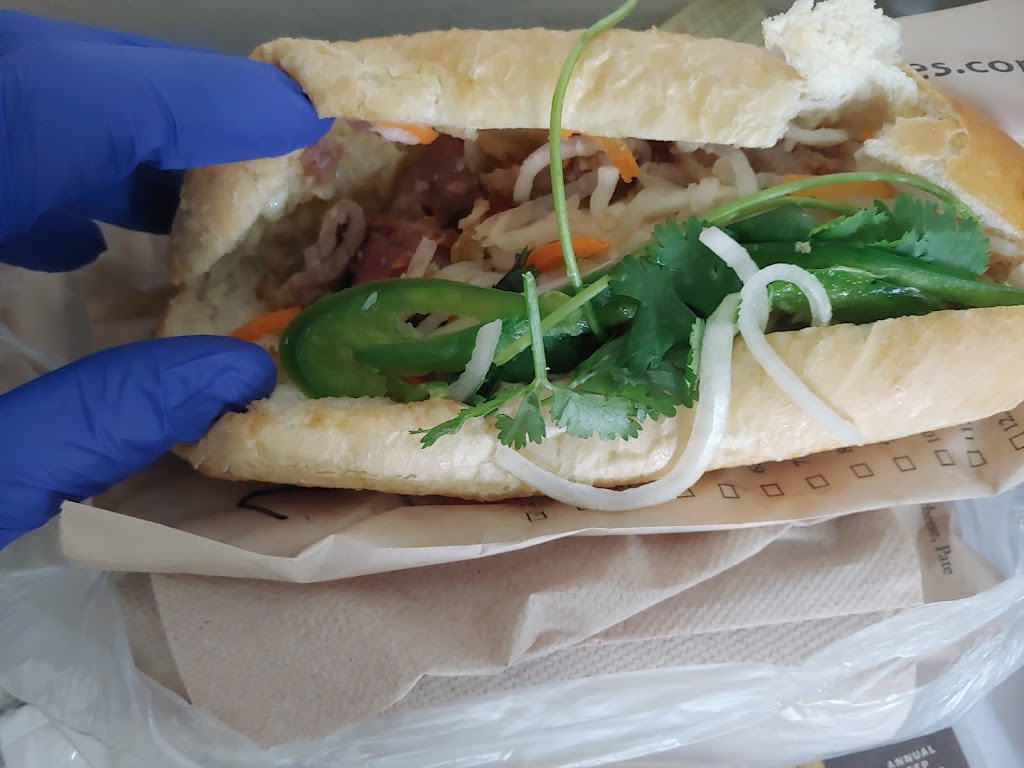 Hướng Lan Sandwiches | 10145 Folsom Blvd, Rancho Cordova, CA 95670, USA | Phone: (916) 917-5553