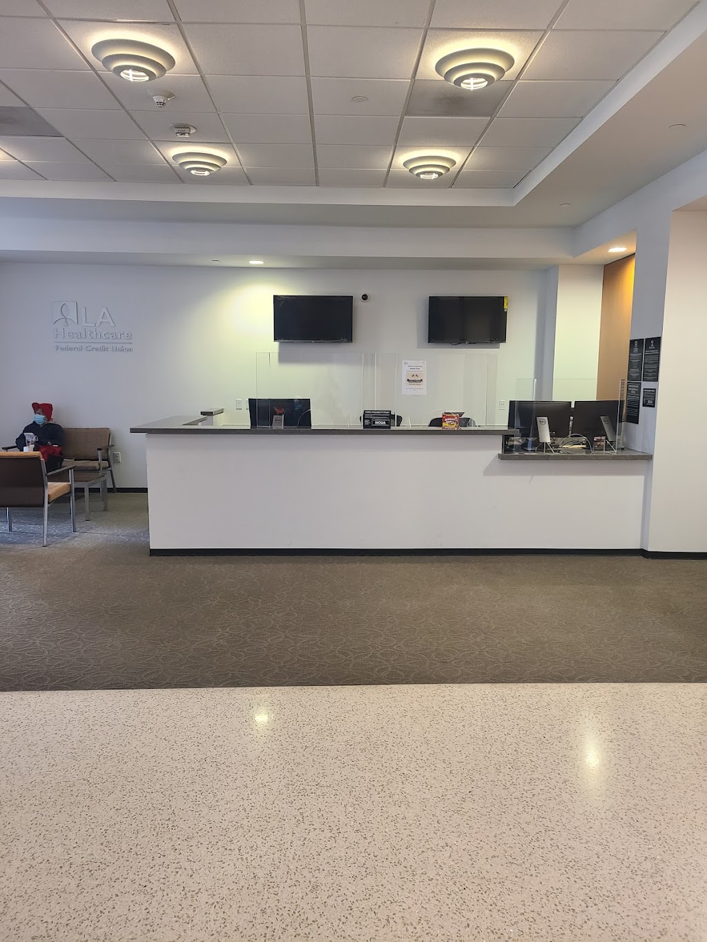 LA Healthcare FCU | Lobby, 1245 Wilshire Blvd, Los Angeles, CA 90017, USA | Phone: (213) 748-4788