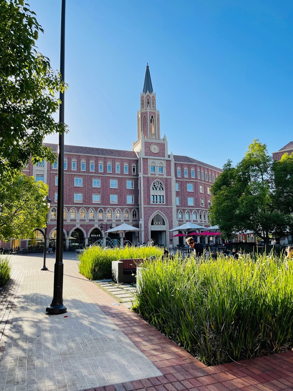 USC Village | 3301 S Hoover St, Los Angeles, CA 90007, USA | Phone: (213) 740-2311