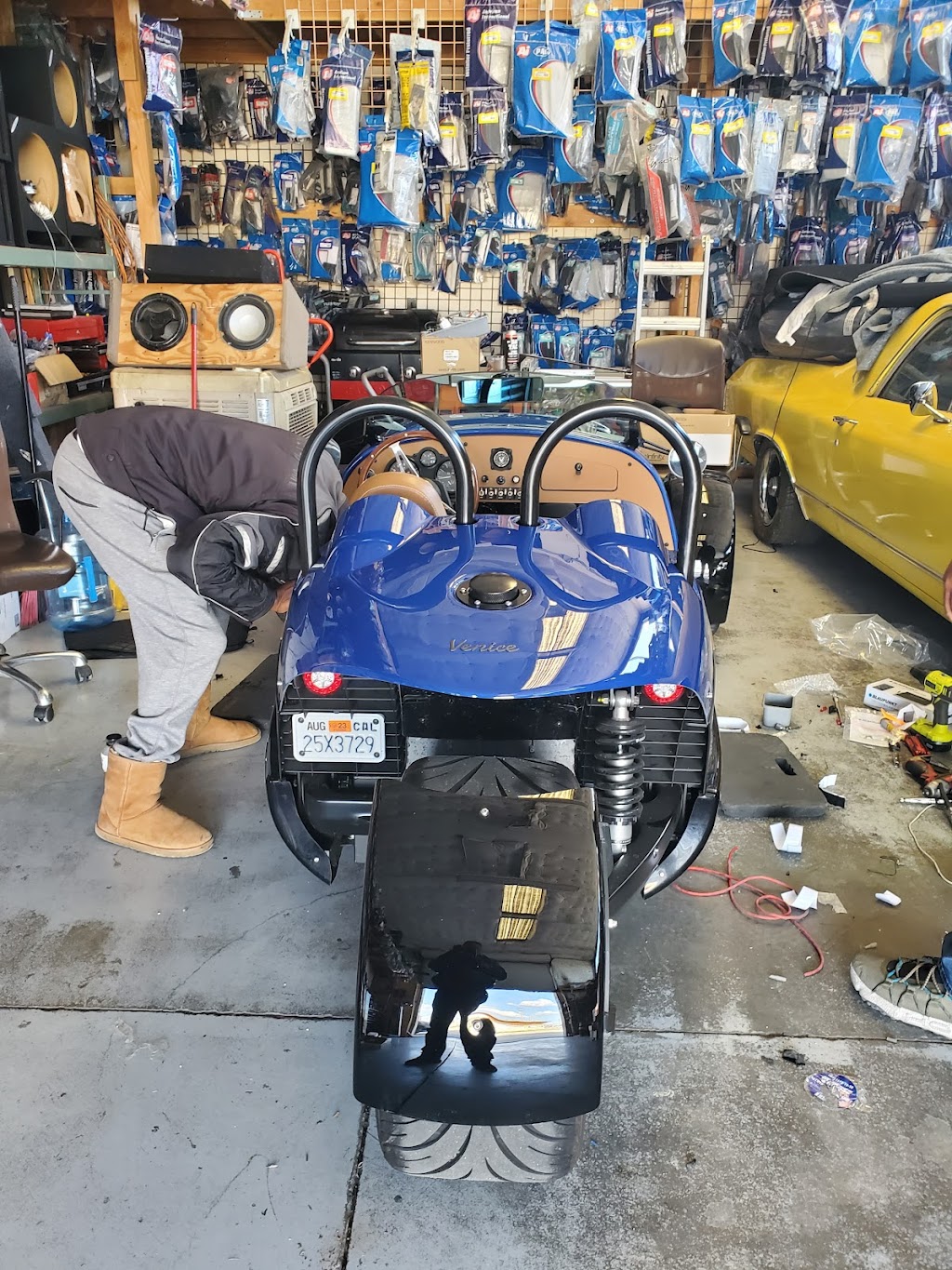 Nagis Auto Sound | 1349 E Palmdale Blvd Unit B, Palmdale, CA 93550, USA | Phone: (661) 267-9908