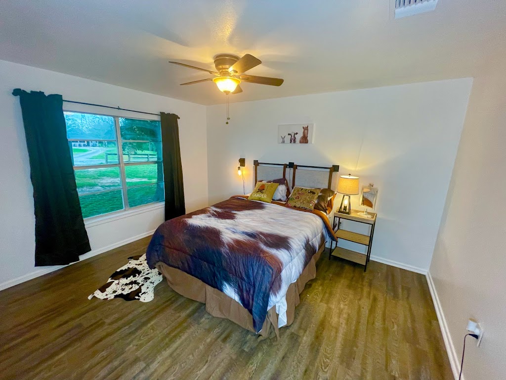 LakesideGlamping.com & HAAS Farm Haus | 3316 TX-46, New Braunfels, TX 78130 | Phone: (830) 237-3592