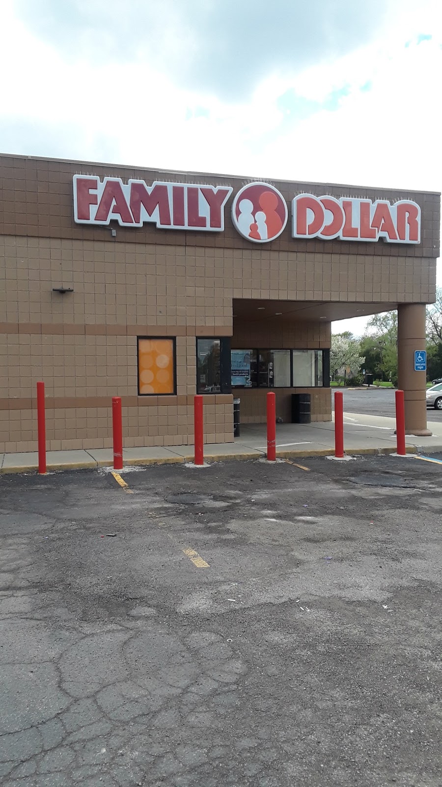 Family Dollar | 9200 Pelham Rd, Taylor, MI 48180, USA | Phone: (313) 203-9209