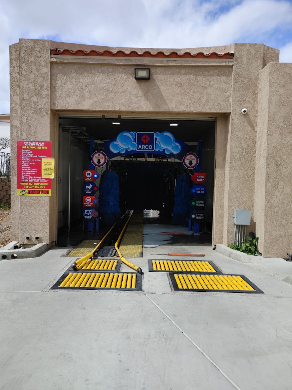 Arco Express Car Wash | 1402 E Ontario Ave, Corona, CA 92881 | Phone: (951) 393-0791