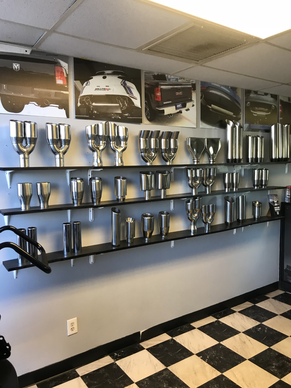 Outlet Tires Brakes & Mufflers - Auto Service | 7400 US-19, Port Richey, FL 34652, USA | Phone: (727) 848-6560