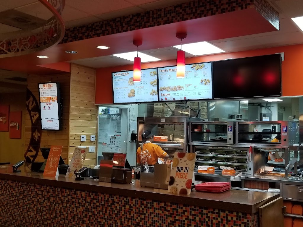 Popeyes Louisiana Kitchen | 3825 W 1st St, Santa Ana, CA 92703, USA | Phone: (714) 265-5511