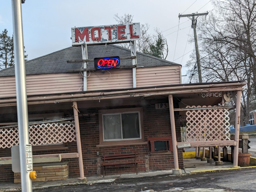 Romeo Motel | 183 W Gates St, Romeo, MI 48065, USA | Phone: (586) 752-3535