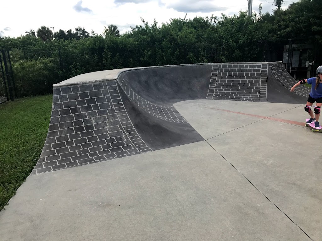 Apollo Beach Skate Park | 664 Golf and Sea Blvd, Apollo Beach, FL 33572, USA | Phone: (813) 671-7635