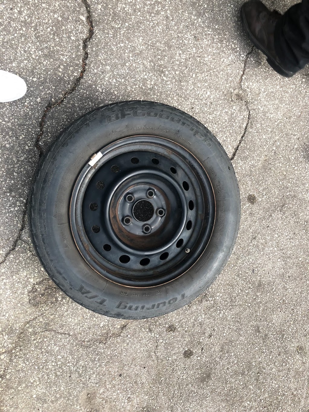 Mr. Eds Tire Shop | 10227 Lincoln Trail, Fairview Heights, IL 62208, USA | Phone: (618) 398-8577
