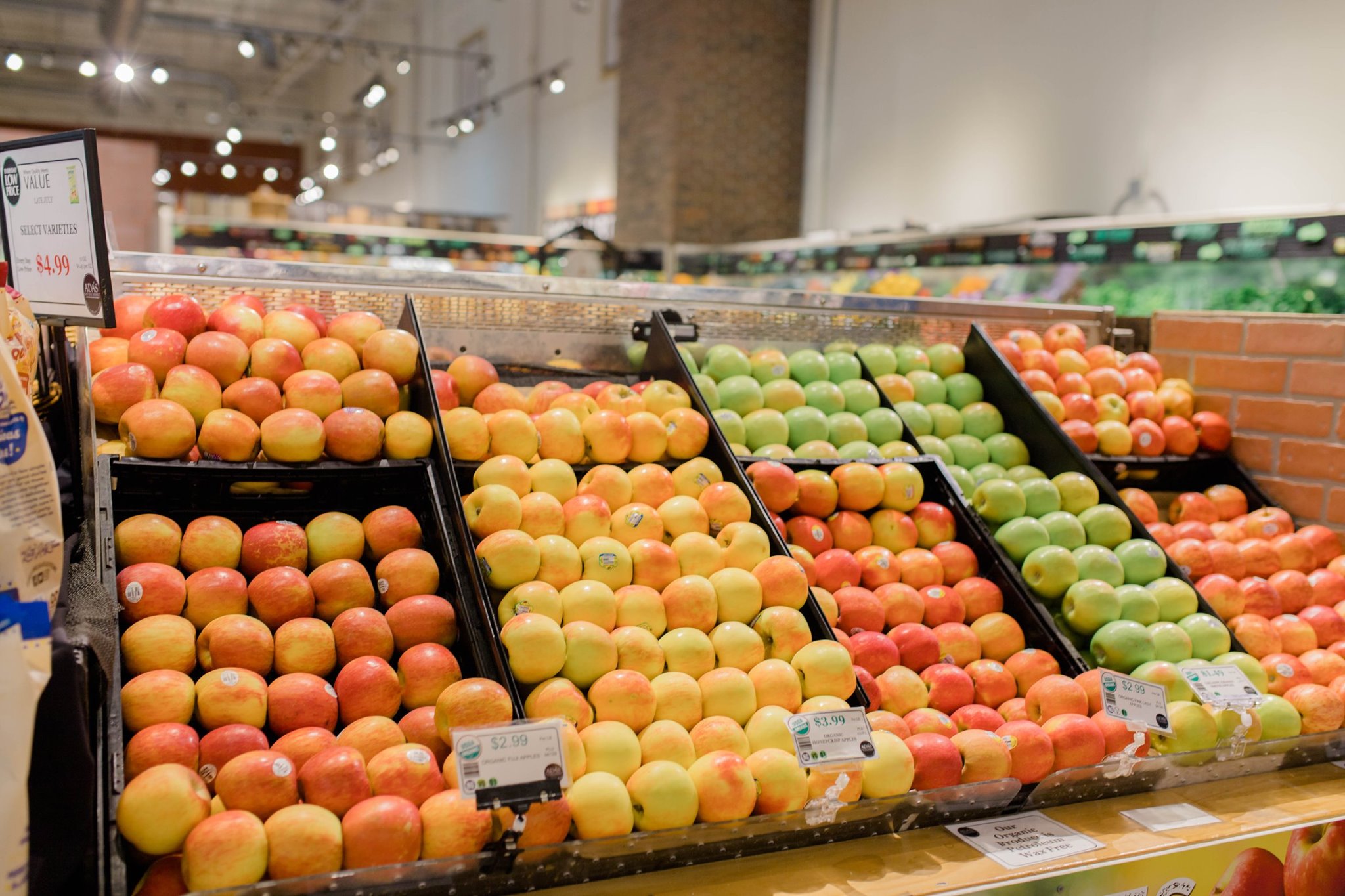 Ada’s Natural Market | 7070 College Pkwy, Fort Myers, FL 33907, United States | Phone: (239) 939-9600