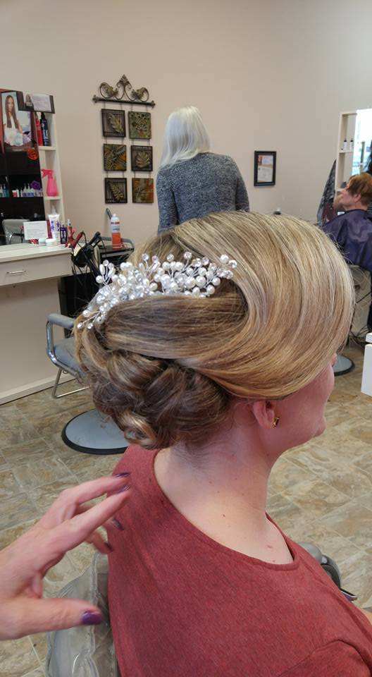 Custom Hair Design & Spa | 419 W Aurora Rd, Northfield, OH 44067 | Phone: (330) 467-0850